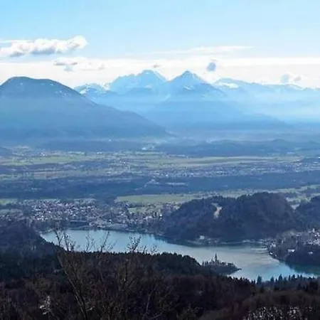 Fairytale - Peaceful Getaway Near Bled بيت للعطل *